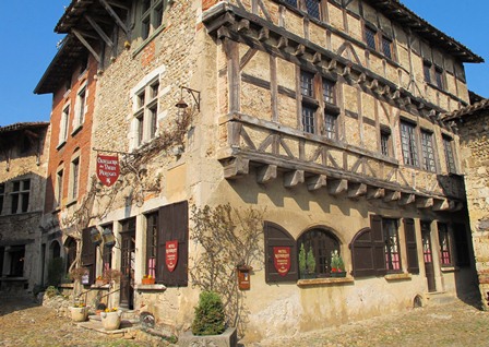 Pérouges